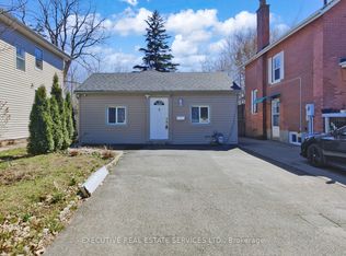 89 John St, Brampton, ON L6W1Z4