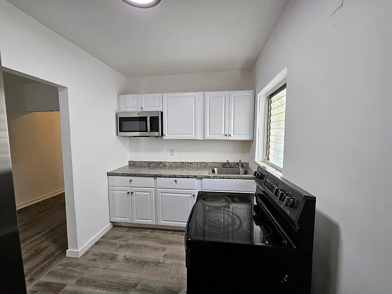1732 SW 21st Ter — Photo 25
