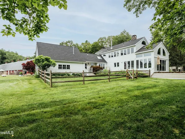 3243 County Route 9 Rd, East Chatham, NY 12060