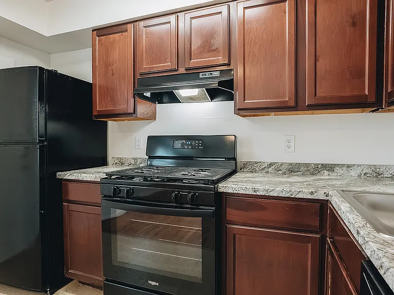 Tuscany Townhomes — Photo 21