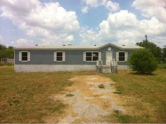 1st image of 118 Cedar Creek Cir