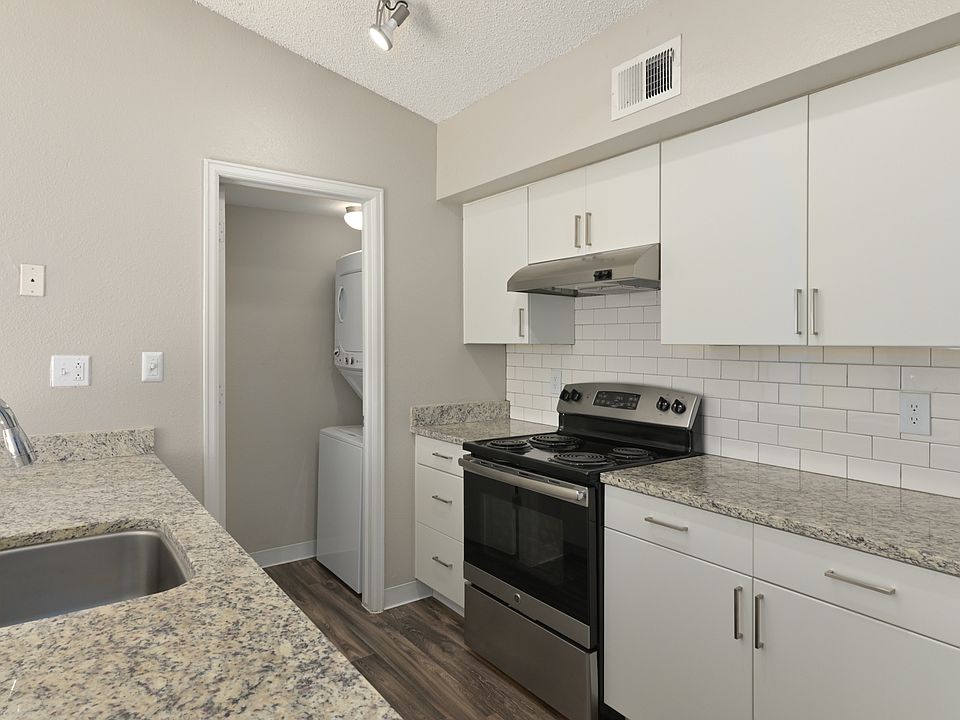 A space for everything from quick bites to big dinners.