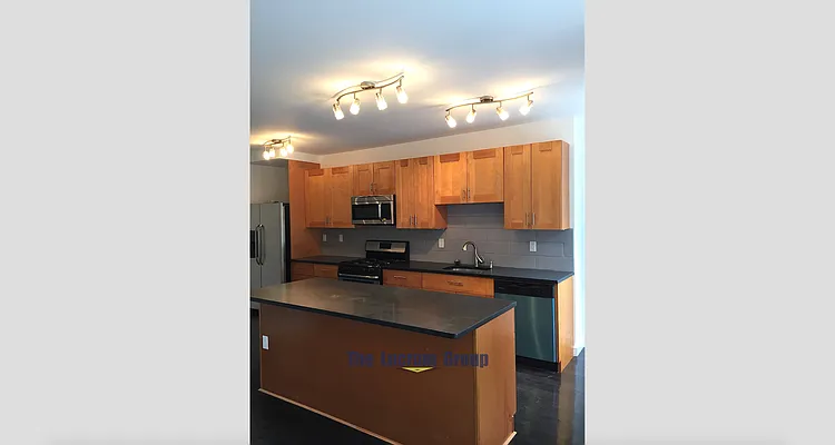 Rented by Lucrum Group | media 18