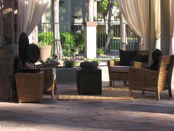 20110825174407740991000000-o_05132022