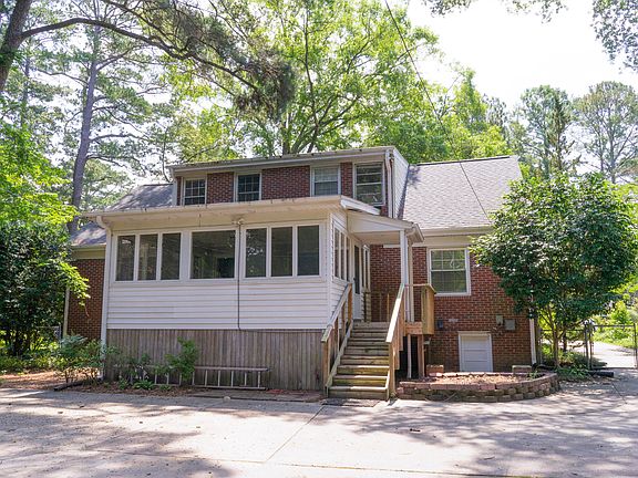 4th image of 1603 Oaklawn Drive