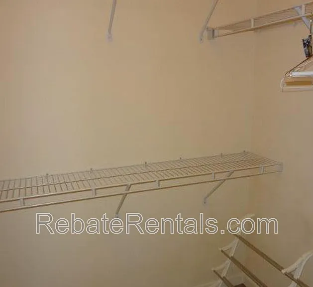 8290 Gate Pkwy #403 — Photo 7