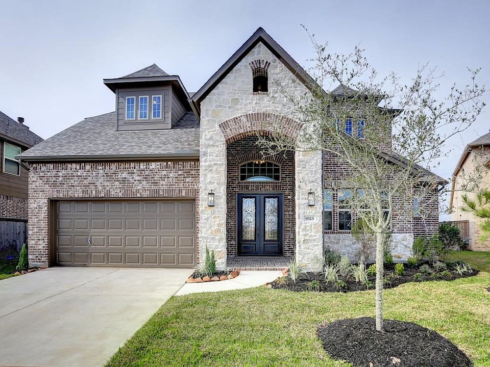 1st image of 9523 Flora Rock Ln