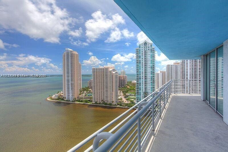 1st image of 325 Biscayne Blvd #2723