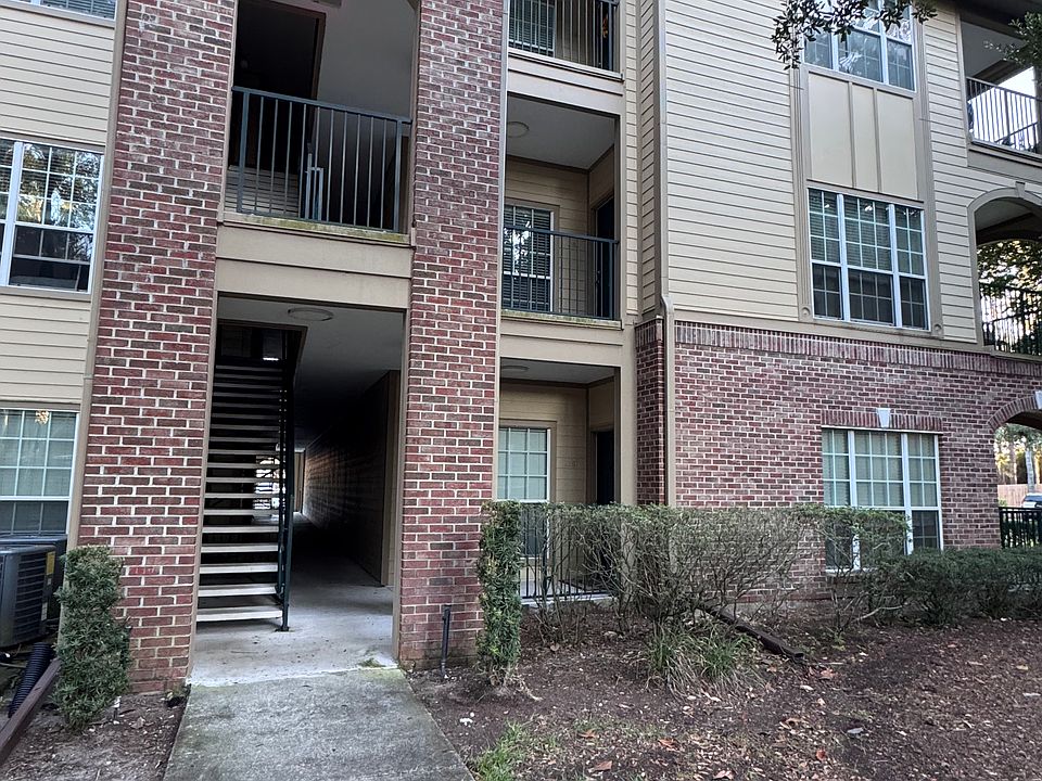 1st image of 7800 Point Meadows Dr APT 1012