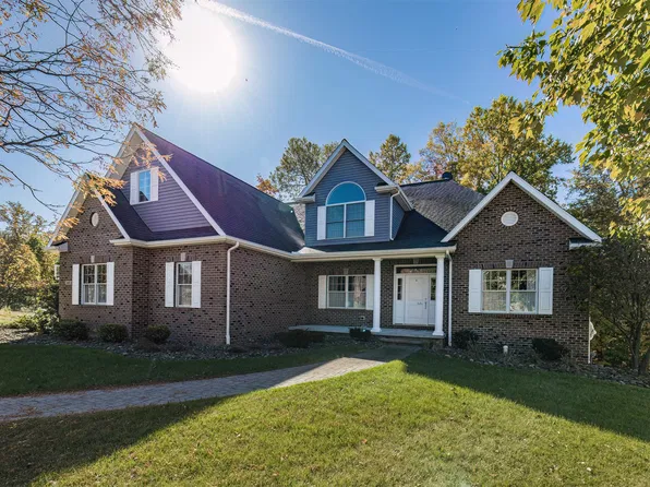 5893 Forest Xing, Erie, PA 16506