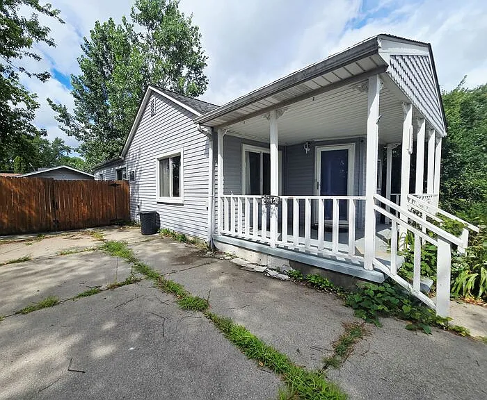 1037 Birchwood Ave — Photo 14