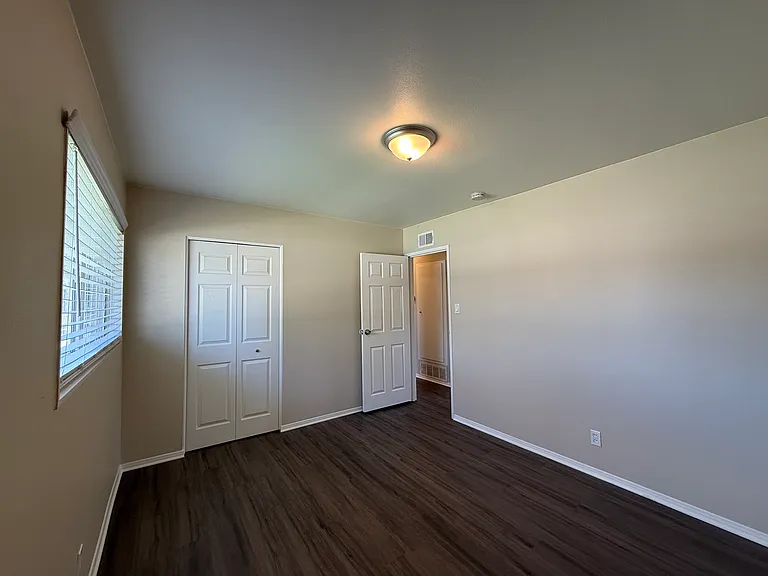 1693 Blackwall Dr — Photo 17