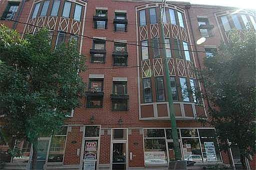 1st image of 819 W Superior St Unit 2