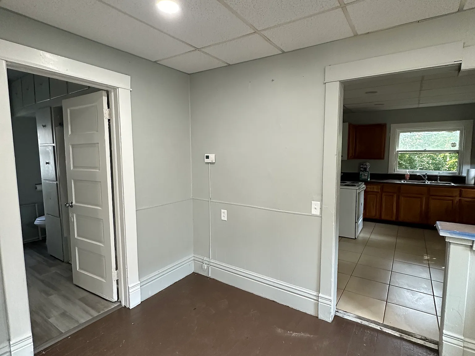 1224 Clinton Ave — Photo 4