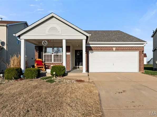 4526 Richmond Forest Dr, Florissant, MO 63034