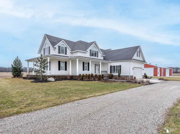 6590 Bluebush Rd, Monroe, MI 48162