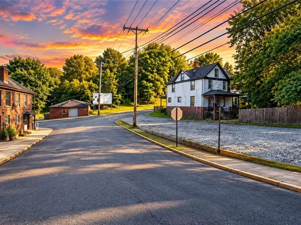 700 Evans Ave, McKeesport, PA 15132