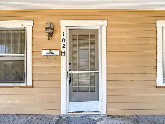 5th image of 102 E Jean St