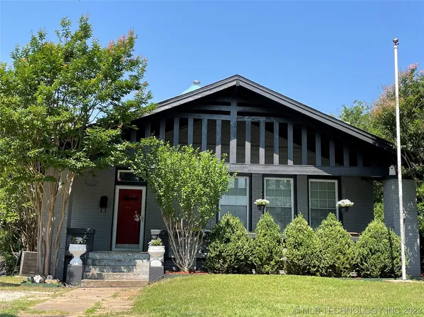 915 S Broadway Ave, Ada, OK 74820
