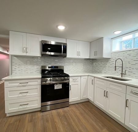 3rd image of 194 Linden Ave #B