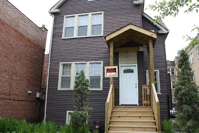 1st image of 1621 W Greenleaf Ave #1