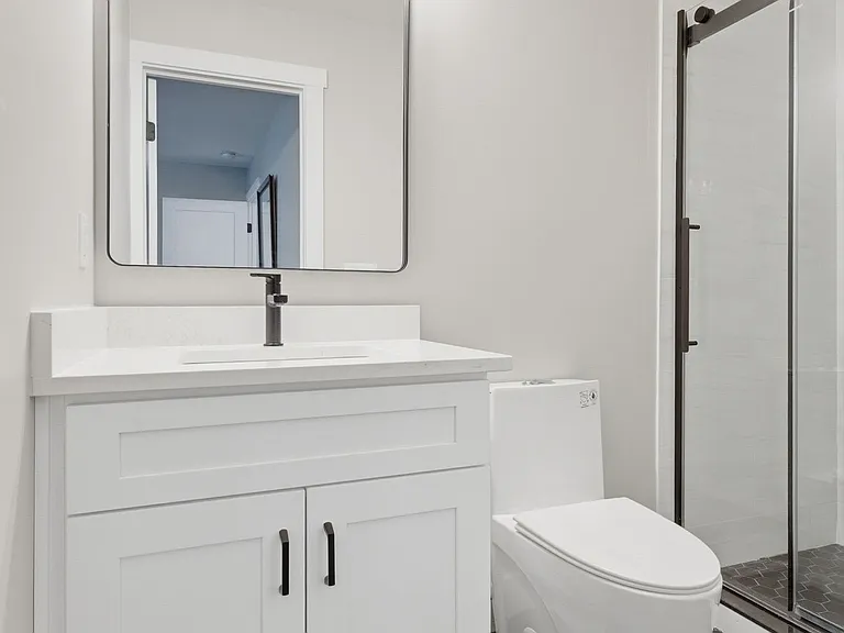 1253 W Main St — Photo 15