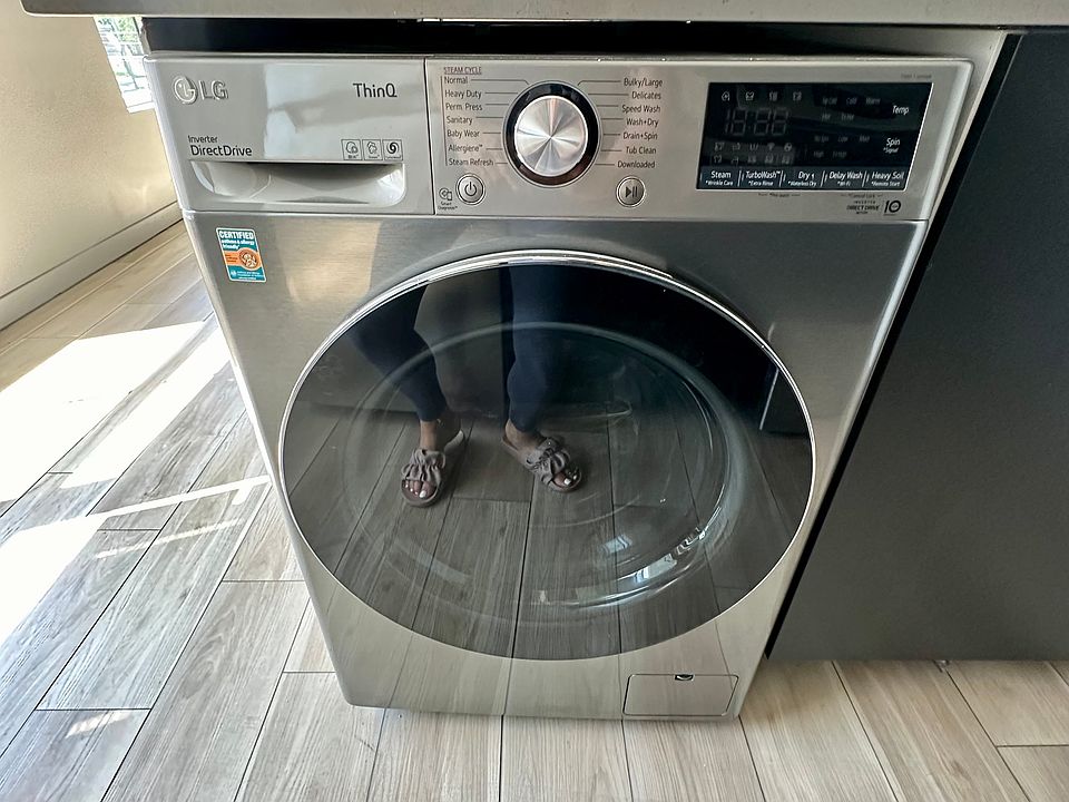 Washer/dryer in unit