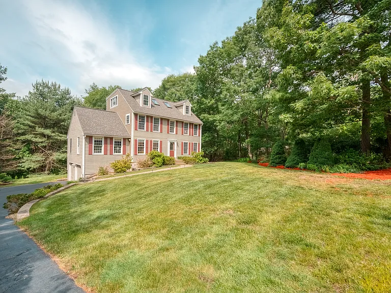 7 Magnolia Dr — Photo 42