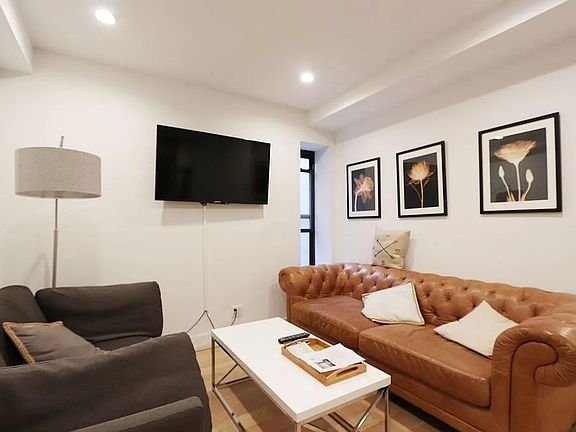 3rd image of 244 E 46th St #1C
