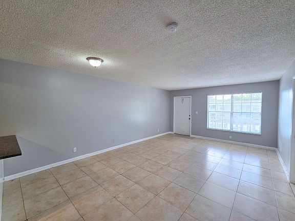 4th image of 1441 NW 22nd St APT 21