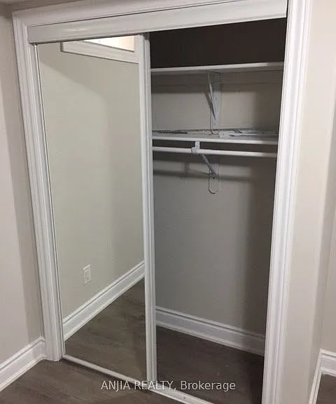46 Rampart Dr — Photo 12