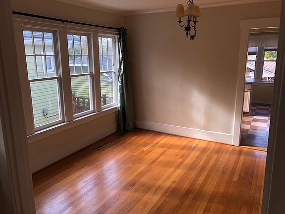 4th image of 8041 Brooklyn Ave NE