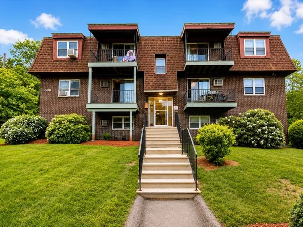 668 Robbins Ave APT 3, Dracut, MA 01826