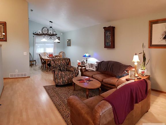 3rd image of 2815 Saint Charles Ave