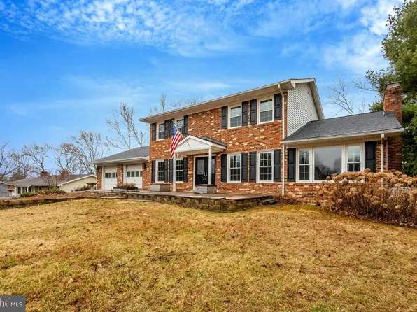 6521 Lancaster Dr, Warrenton, VA 20187