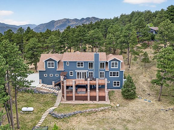 2nd image of 820 Peakview Rd