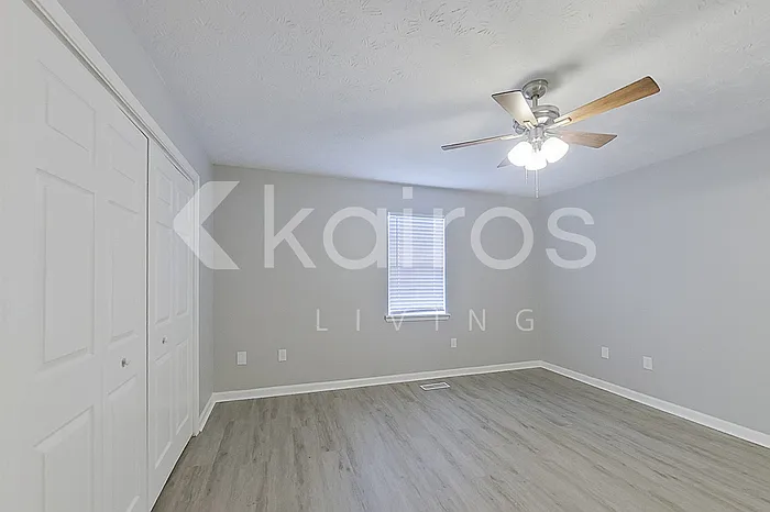 160 Deer Pkwy — Photo 14