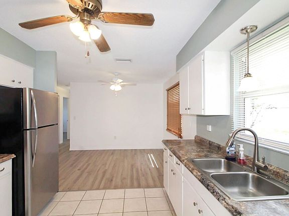 5th image of 297 Mount Vernon Dr