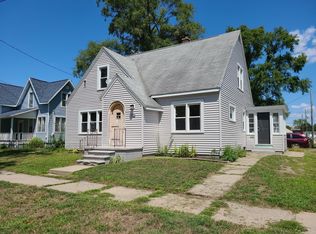 1212 4th St, Muskegon, MI 49441