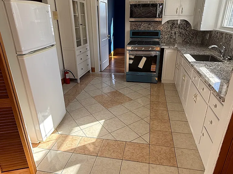 814 Vine St #2 — Photo 23