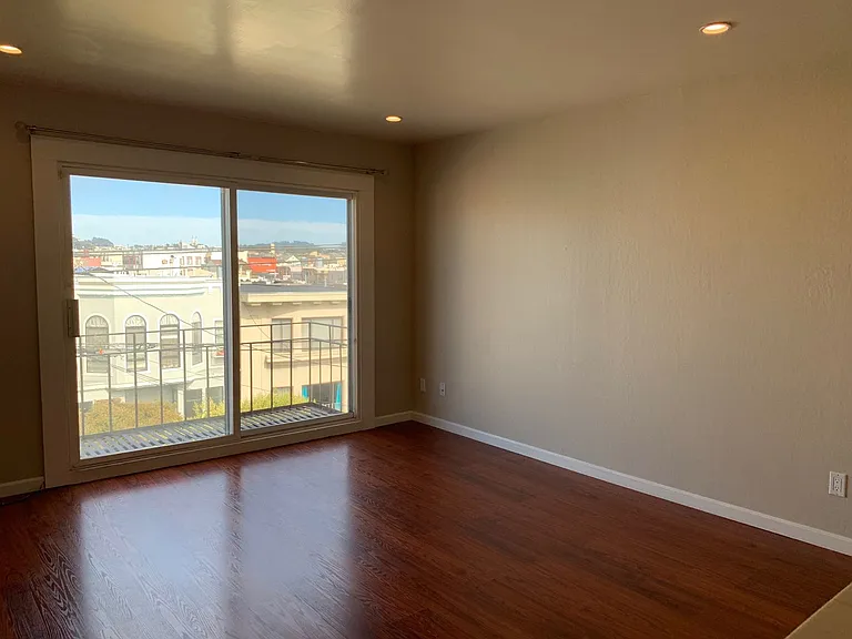 355 24th Ave #301 — Photo 5