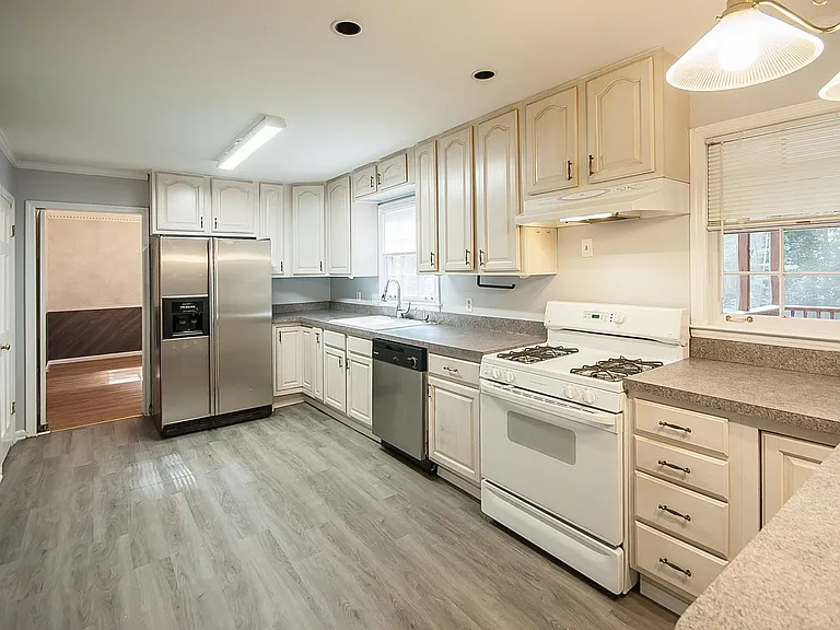 4682 Sharon Valley Ct — Photo 8