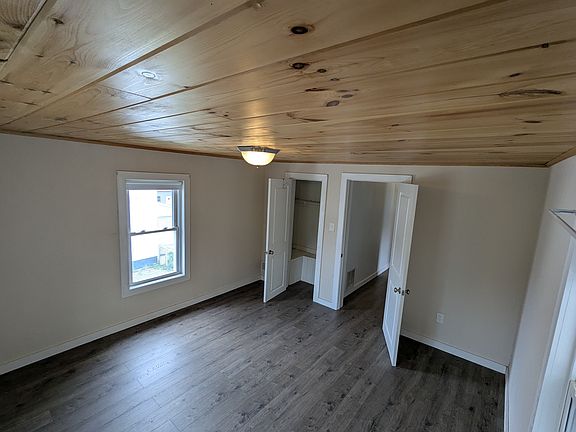 5th image of 142 John St