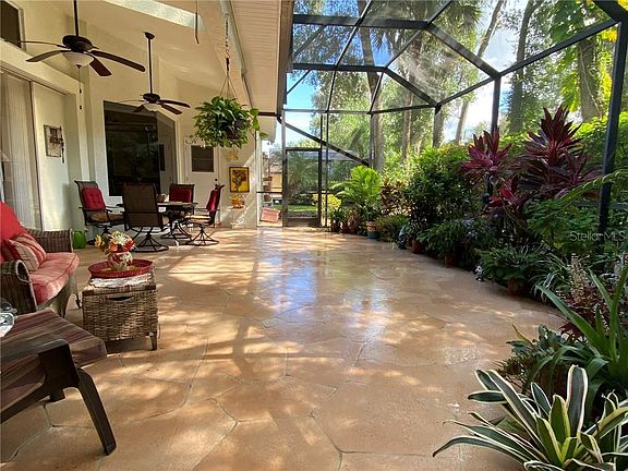 3rd image of 149 Winding Oaks Ln