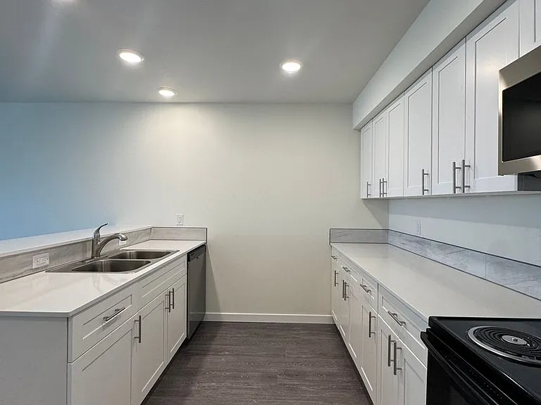 503 E Helena Ave — Photo 27