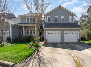 8201 Hempshire Pl APT 105, Raleigh, NC 27613