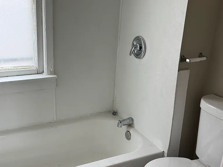 3314 W 86th St #1 — Photo 8