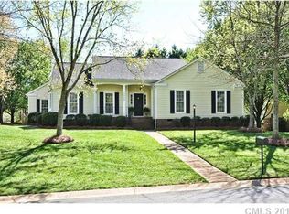 1424 Wyndmere Hills Ln, Matthews, NC 28105