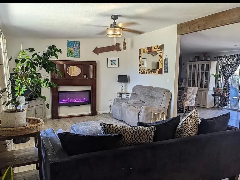 Main living looking into kitchen/dinning room