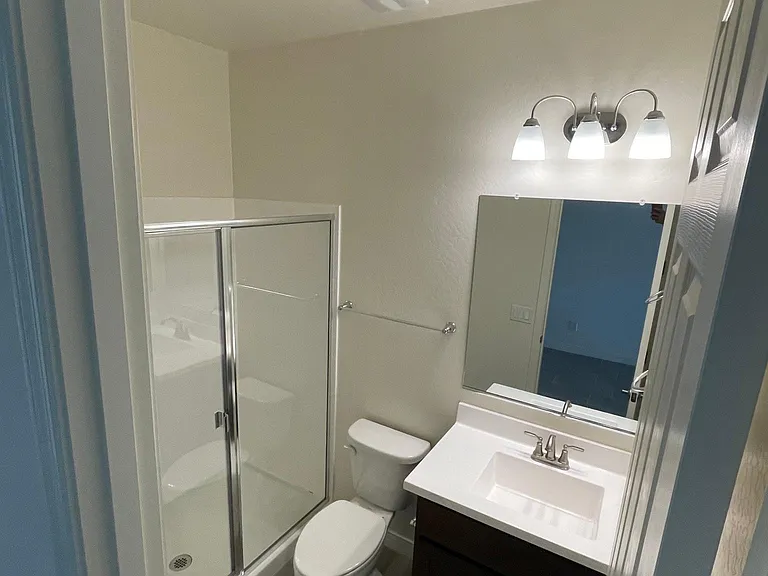 Downstairs full bathroom